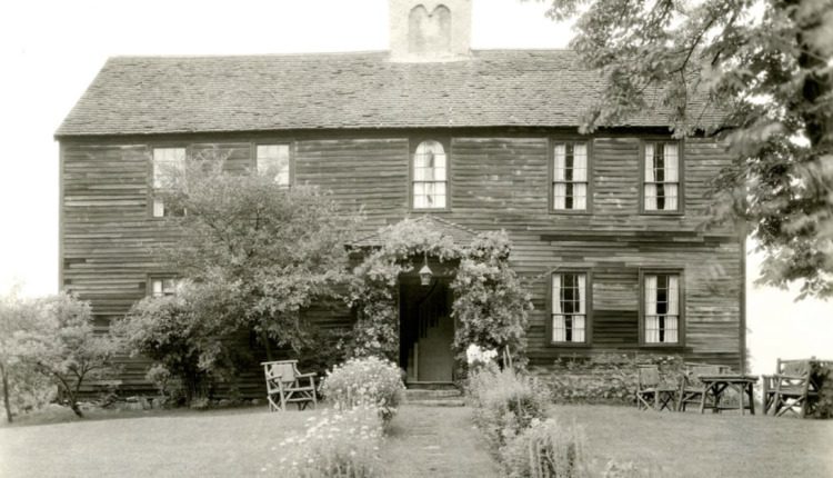 Step back in time & into the 9 oldest buildings in New Hampshire
